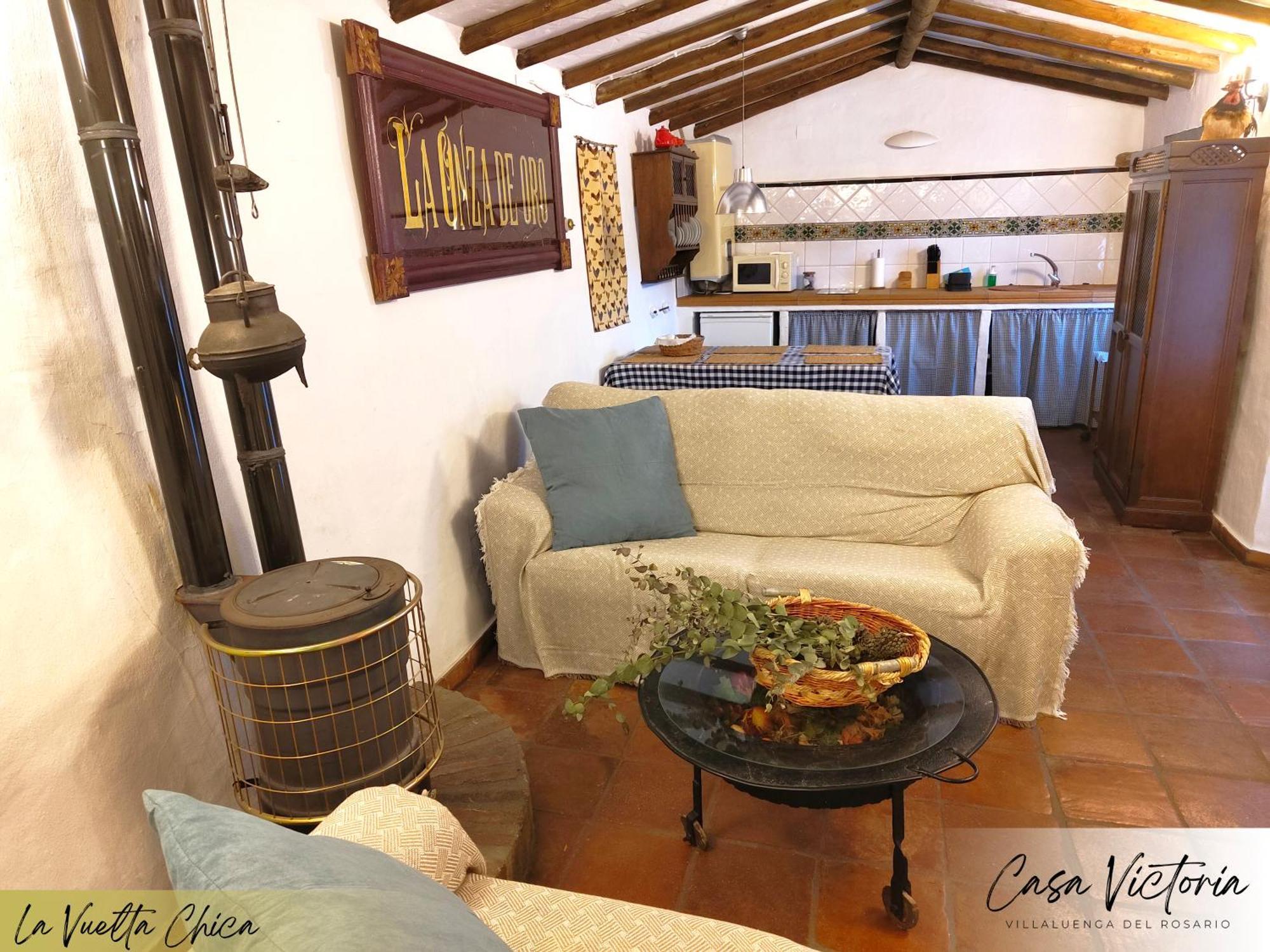 Maison d'hôtes Conjunto Rural Casa Victoria à Villaluenga Del Rosario Extérieur photo