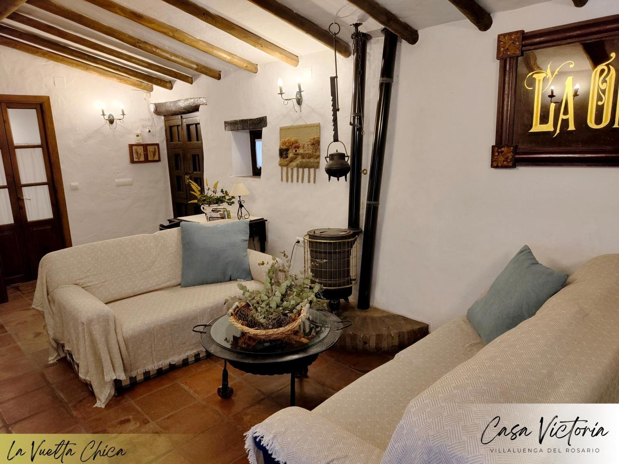 Maison d'hôtes Conjunto Rural Casa Victoria à Villaluenga Del Rosario Extérieur photo