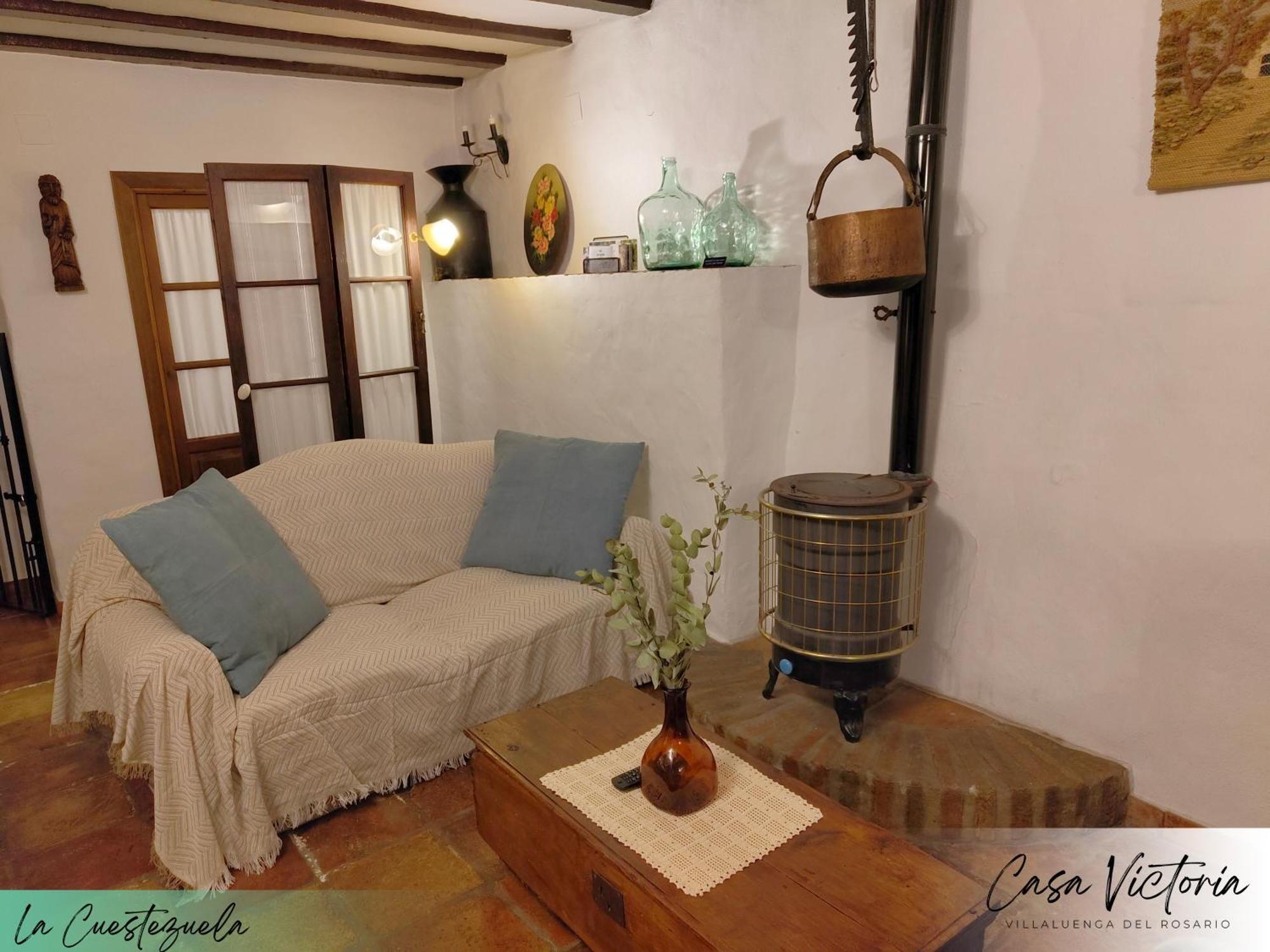Maison d'hôtes Conjunto Rural Casa Victoria à Villaluenga Del Rosario Extérieur photo